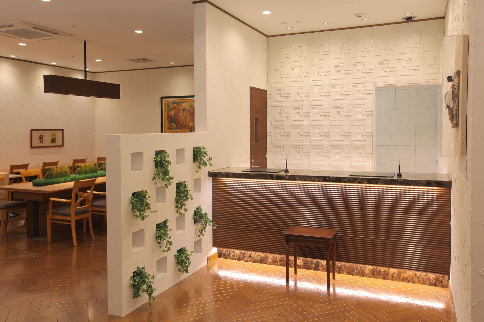 Odakyu Station Hotel Hon-Ацуґі Екстер'єр фото
